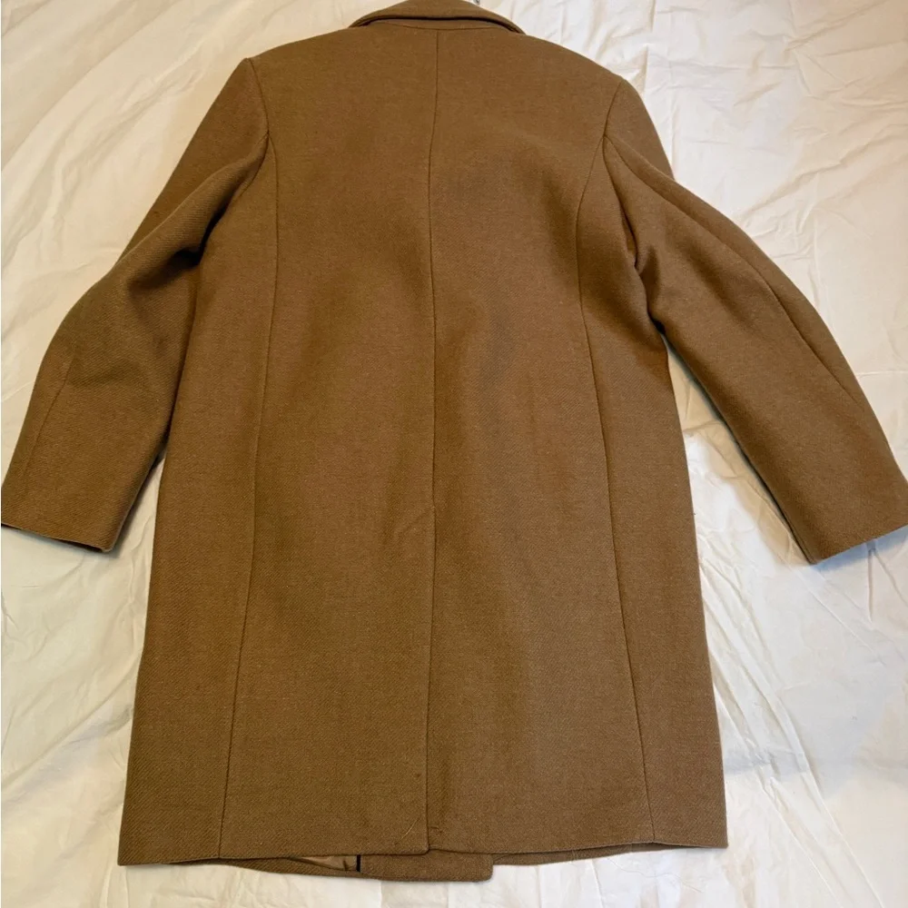 H&M double breasted camel wool blend coat. NWOT. Size 2, but fits like a medium. - Picture 4 of 8